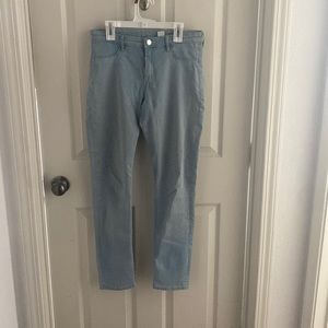 light wash skinny jeans